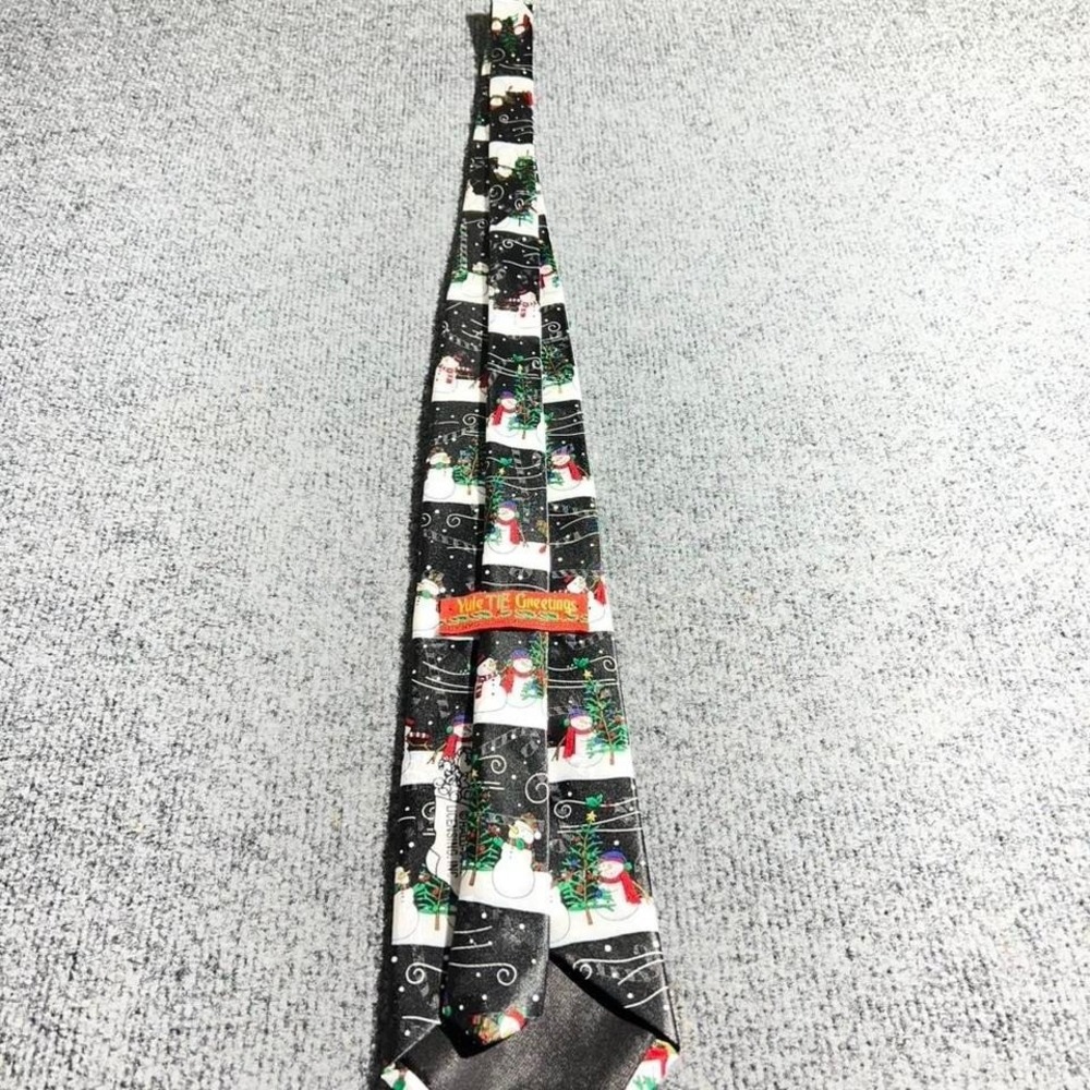 Yule Tie Greetings Mens Christmas Snowman Winter Scene Black Polyester Necktie